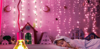 ¿Problemas para conciliar el sueño? Prueba la luz rosa para dormir luz rosa para dormir