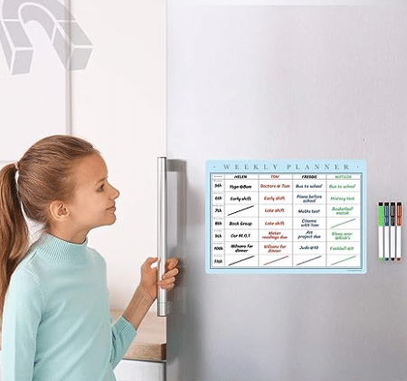 The Magnet Shop Agenda semanal magnética A4, pizarra blanca totalmente personalizable para tareas familiares o empresariales y planificación de comidas, con 4 bolígrafos magnéticos de limpieza